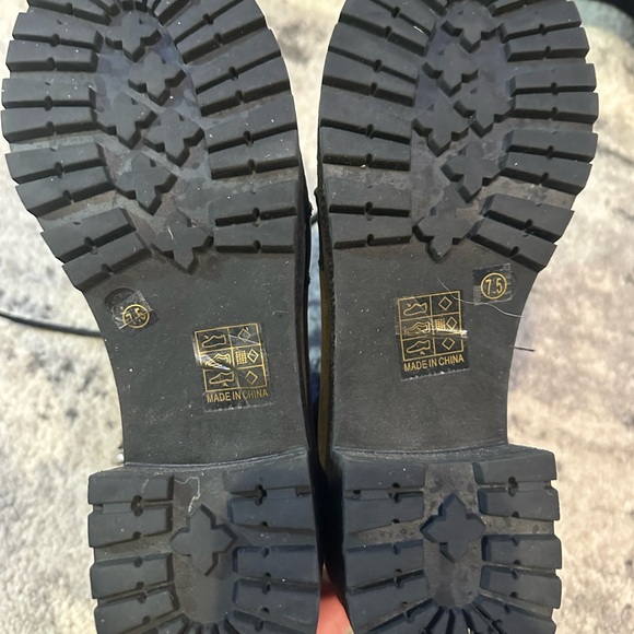 Green Army Boots - Picture 3 of 3